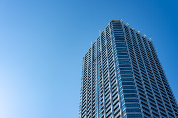 Fototapeta premium タワーマンション 青空