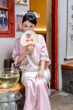 Guangdong Chaozhou Ancient City Little Nyonya Style Street Photography Portrait