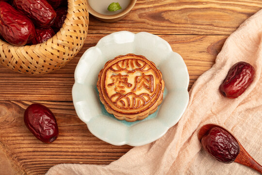 Chinese style traditional jujube mooncake
