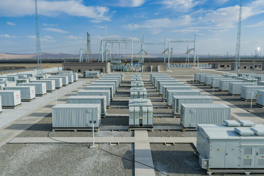 Large-scale energy storage power stations; clean and low-carbon energy.