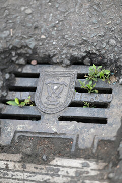 manhole cover