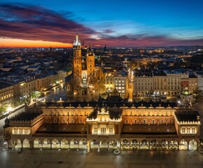 Fototapeta premium Krakow Main Market Square at blue hour, Poland