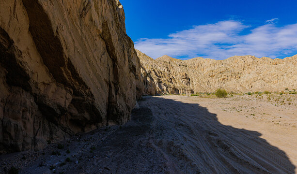 Tilted Sandstone Walls of Box Canyon, Box Canyon Scenic Road, Chuckwalla National Monument, California, USA