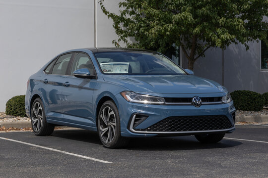 Volkswagen Jetta 1.5T SEL Midsize Sedan at a dealership. VW offers the Jetta with a 1.5L TSI Turbo 4-Cylinder engine. MY:2026