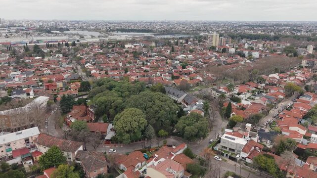 Vista a&eacute;rea de Ciudad Jard&iacute;n Lomas del Palomar, barrio residencial arbolado y urbanismo planificado en Tres de Febrero, Buenos Aires
