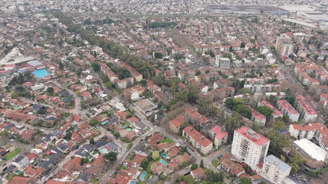 Vista a&eacute;rea de Ciudad Jard&iacute;n Lomas del Palomar, barrio residencial arbolado y urbanismo planificado en Tres de Febrero, Buenos Aires