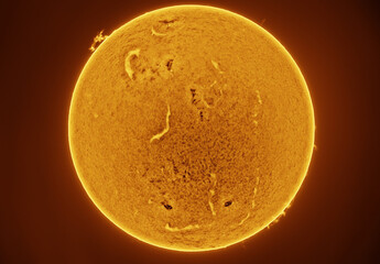 2026 Total Solar Eclipse - Chromosphere in Halpha © Azathoth Pics