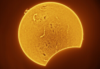 2026 Total Solar Eclipse - Chromosphere in Halpha © Azathoth Pics