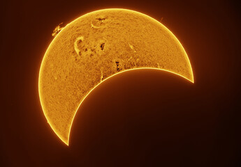 2026 Total Solar Eclipse - Chromosphere in Halpha © Azathoth Pics