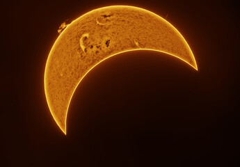 2026 Total Solar Eclipse - Chromosphere in Halpha © Azathoth Pics