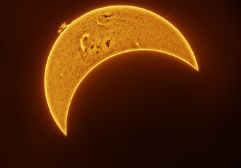 2026 Total Solar Eclipse - Chromosphere in Halpha © Azathoth Pics