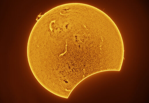 2026 Total Solar Eclipse - Chromosphere in Halpha