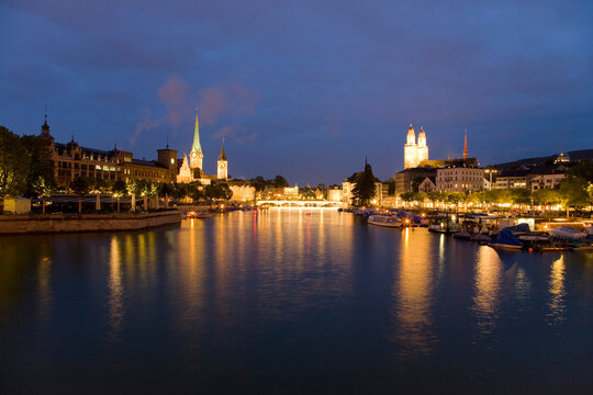 Switzerland, Zurich, Fraum�nster, cityscape at night