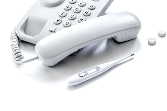 concept calling doctor to home check up