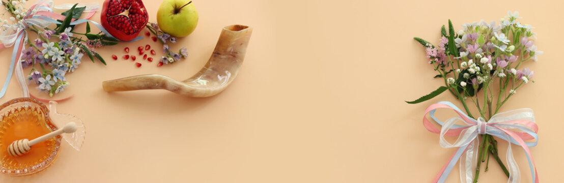 Rosh hashanah (jewish New Year holiday) concept. Traditional symbols