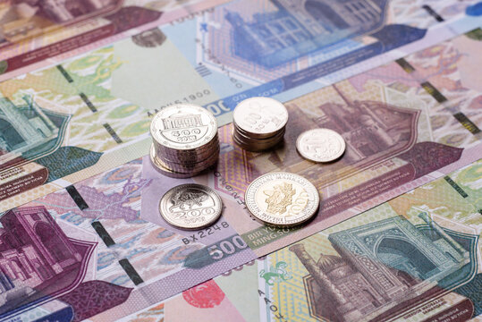Uzbekistan, uzbek paper banknotes som for settlements and financial transactions. Uzbek som