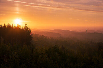 Fototapeta premium sonnenaufgang im sauerland