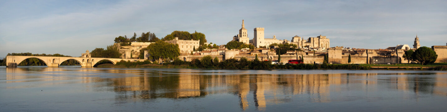 Europe, France, Provence, Avignon panorama