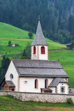 Chiesa di San Vito - Braies - Bolzano -  Val Pusteria - Alto Adige - Italia