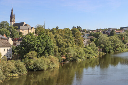 Sommer an der Lahn, Blick von der Marmorbr&uuml;cke auf Villmar
