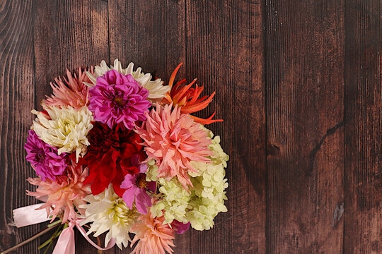Beautiful bouquet of dahlias, abstract floral arrangement and autumn still life with seasonal flowers, background and banner for screen, minimalist holiday concept, Sunny greeting card design template