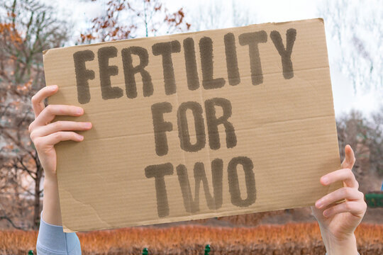 "Fertility for two" Couple both undergo simultaneous testing. COUPLE. SIMULTANEOUS. TESTING. BOTH. WORKUP.