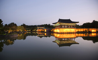 Fototapeta premium 동궁과월지,경주시,경북