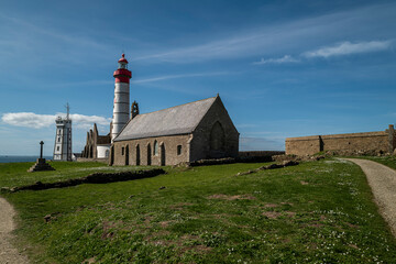 Le phare de la pointe Saint-Mathieu à Plougonvelin dans le Finistère © sebastien rabany