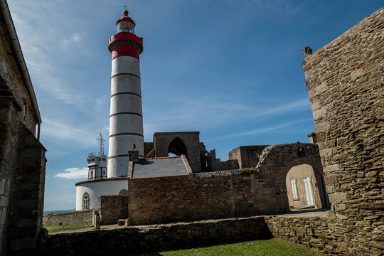 Le phare de la pointe Saint-Mathieu &agrave; Plougonvelin dans le Finist&egrave;re