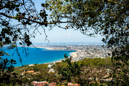 Scenic Palos Verdes Estates coastline with ocean views and city sprawl