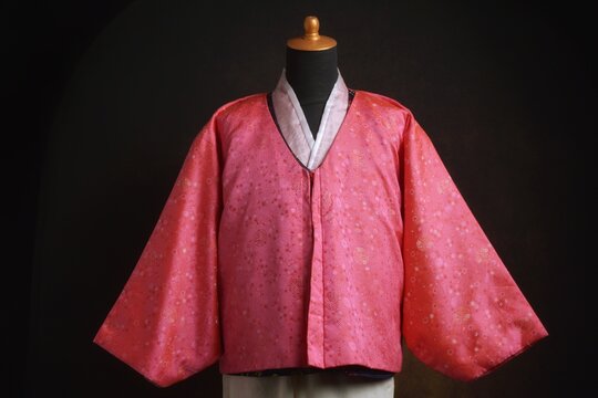 Traditional Korean Male Hanbok with Magoja or Short Jacket Displayed on a Dress Form