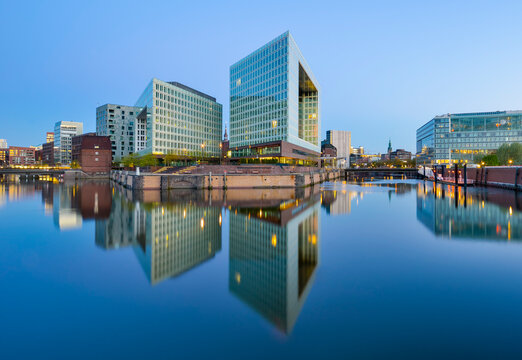 Germany, Hamburg, office buildings and publishing house 'Der Spiegel' at Ericusspitze