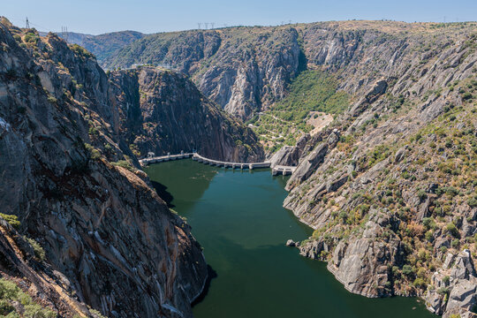 Landscape with the Aldead&aacute;vila Dam and Reservoir from the Pic&oacute;n de Felipe viewpoint. Duero River, Salamanca, Castile and Le&oacute;n, Spain. Arribes del Duero Natural Park.
