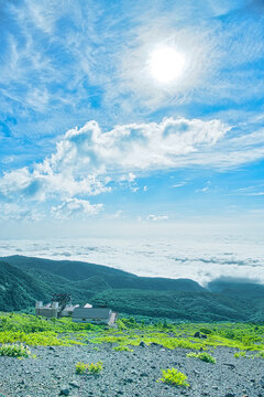 栃木県那須郡那須町　茶臼岳から見る雲海の風景	