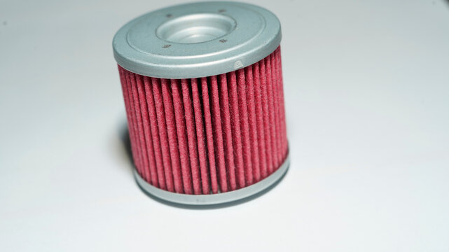 Detalle de un filtro de aceite de moto