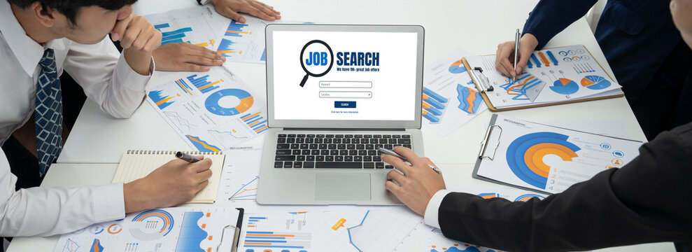 Online job search on brisk website for worker to search for job opportunities on the recruitment internet network