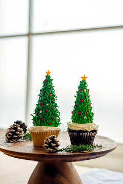 Festive cupcakes resembling Christmas trees.