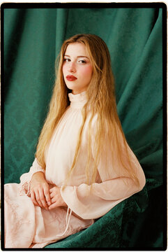 Woman posing with elegance 