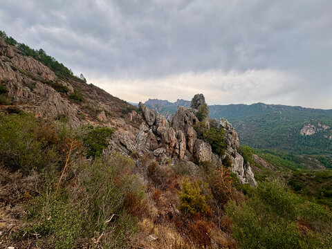 Paysage montagneux sur le GR20 entre Paliri et Conca en Corse