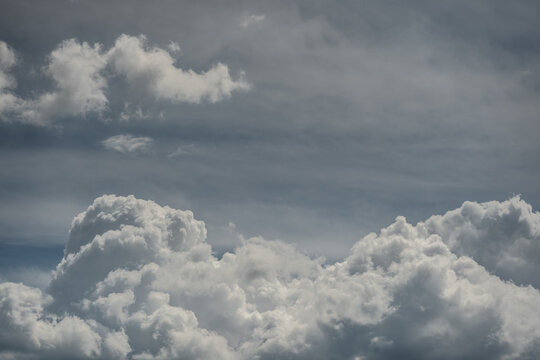 Spectacular clouds in the sky 05.26