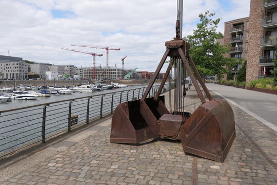 Zollhafen in Mainz