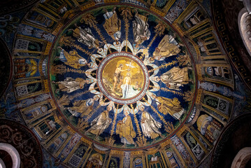 Neonian Baptistery in Ravenna, Italy – Ancient Byzantine Mosaics and Architecture © Yuliya Ihnatkovich