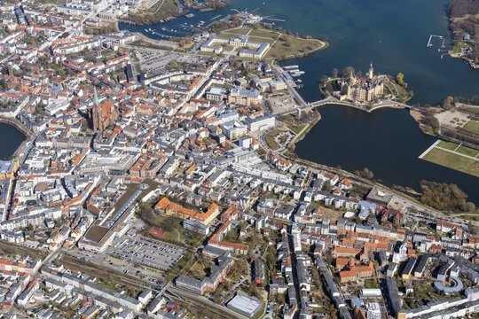 Aerial view of the state capital Schwerin, Schwerin, Mecklenburg-Vorpommern, Germany