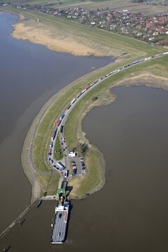 Waiting cars at the Elbe ferry, Gl&uuml;ckstadt, Schleswig-Holstein, Germany