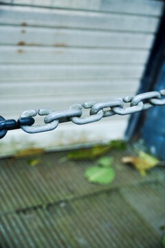 Plastic chain