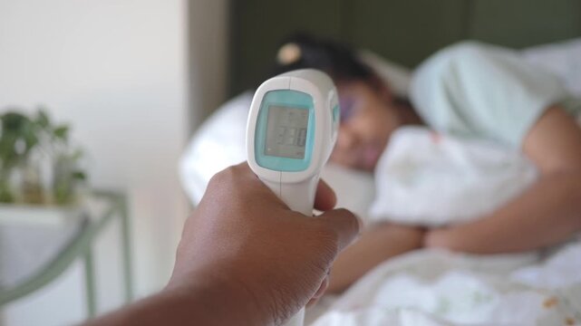 Measuring body temperature at home during illness