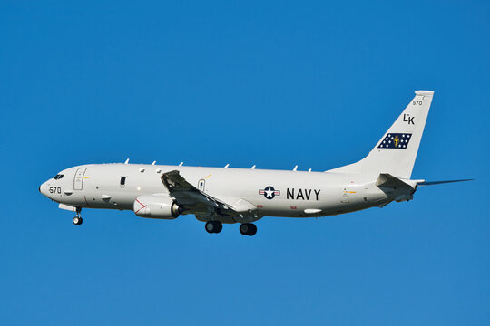US Navy Boeing P-8A Poseidon (169570) maritime patrol aircraft of VP-26 "Tridents" approaching NAF Atsugi for landing