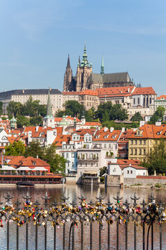 Czech Republic, Prague, Hradcany, Vltlava and love locks on Charles Bridge