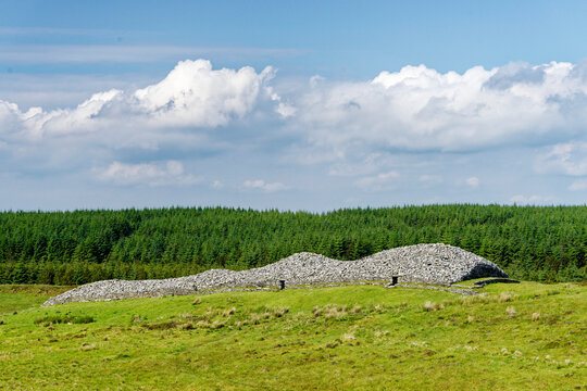 Camster Long. One of two Grey Cairns of Camster 5000 year old Neolithic prehistoric burial chambered cairns. Caithness, Scotland