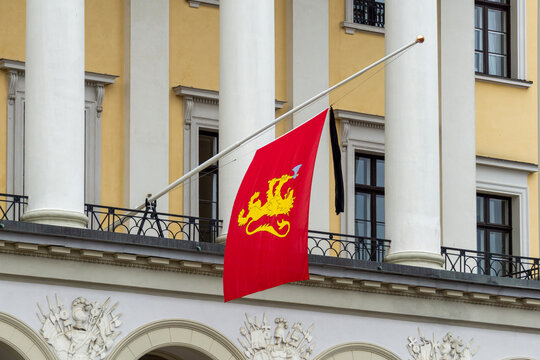 Royal Standard of Norway flying at half-mast, national mourning